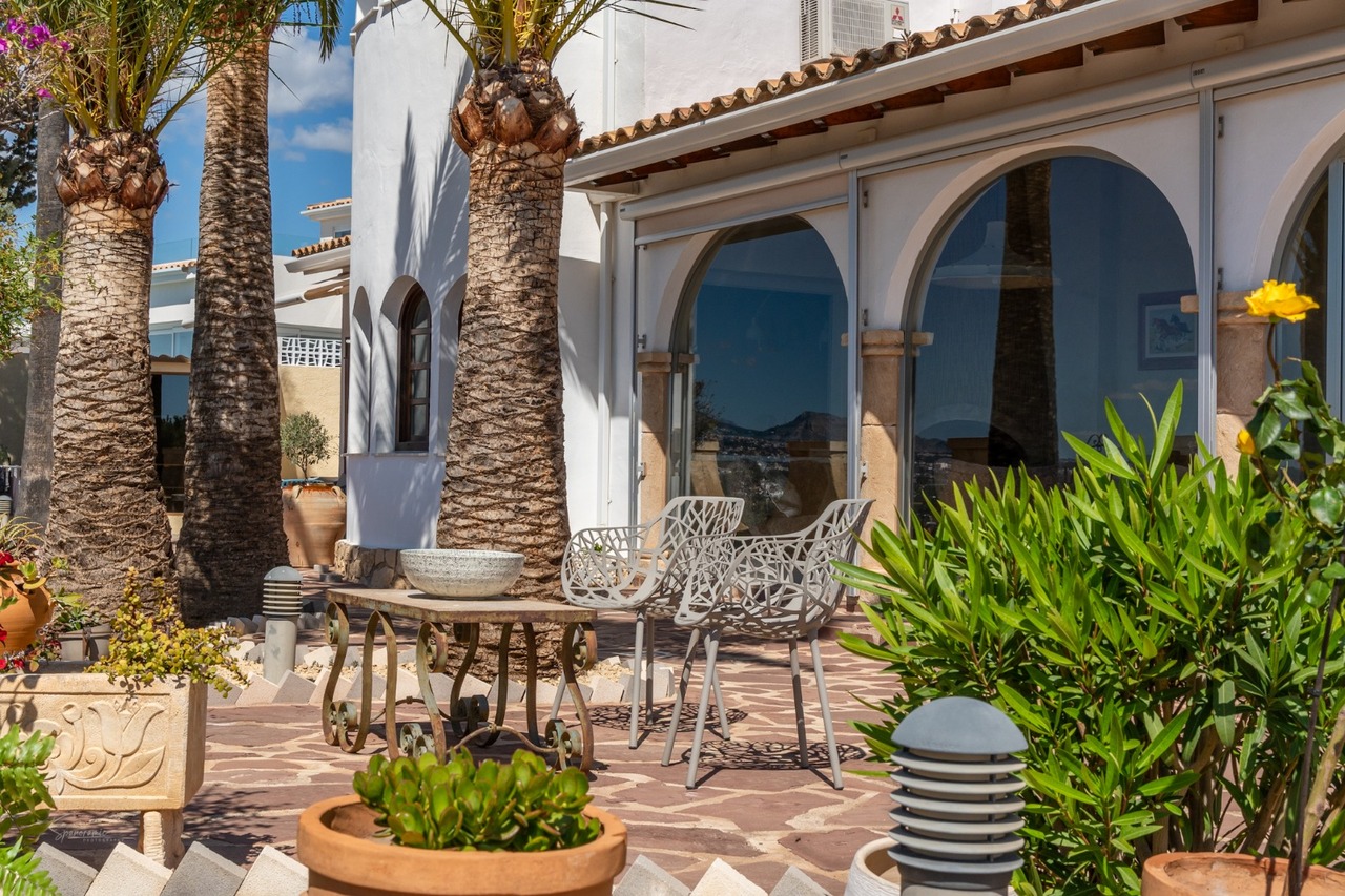 2158: Villa  in Altea