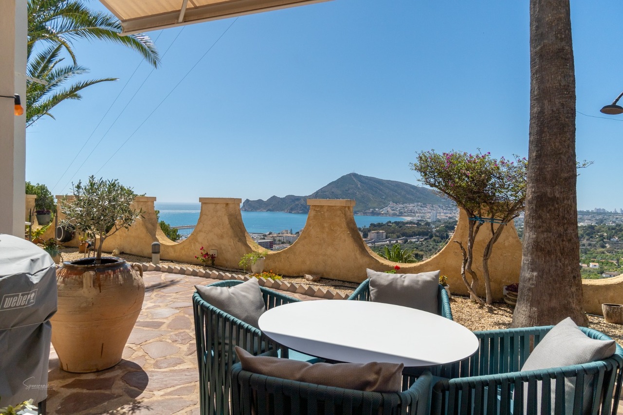 2158: Villa  in Altea