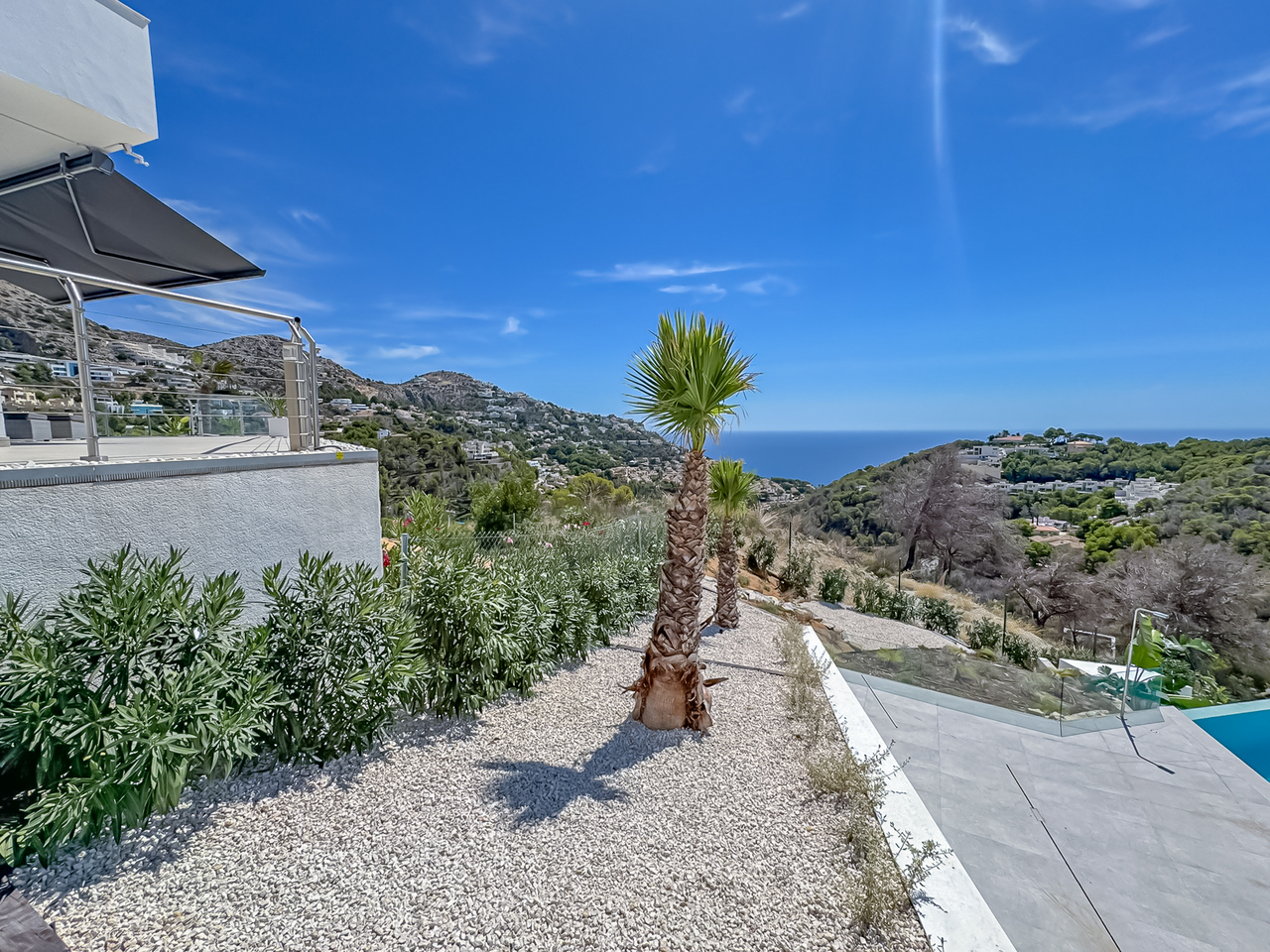 2165: Villa  in Altea