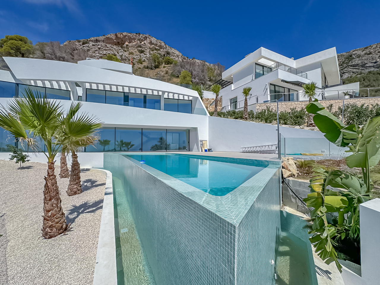 2165: Villa  in Altea