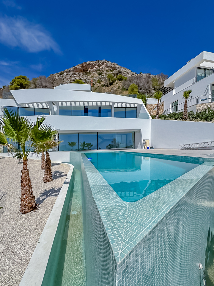 2165: Villa  in Altea