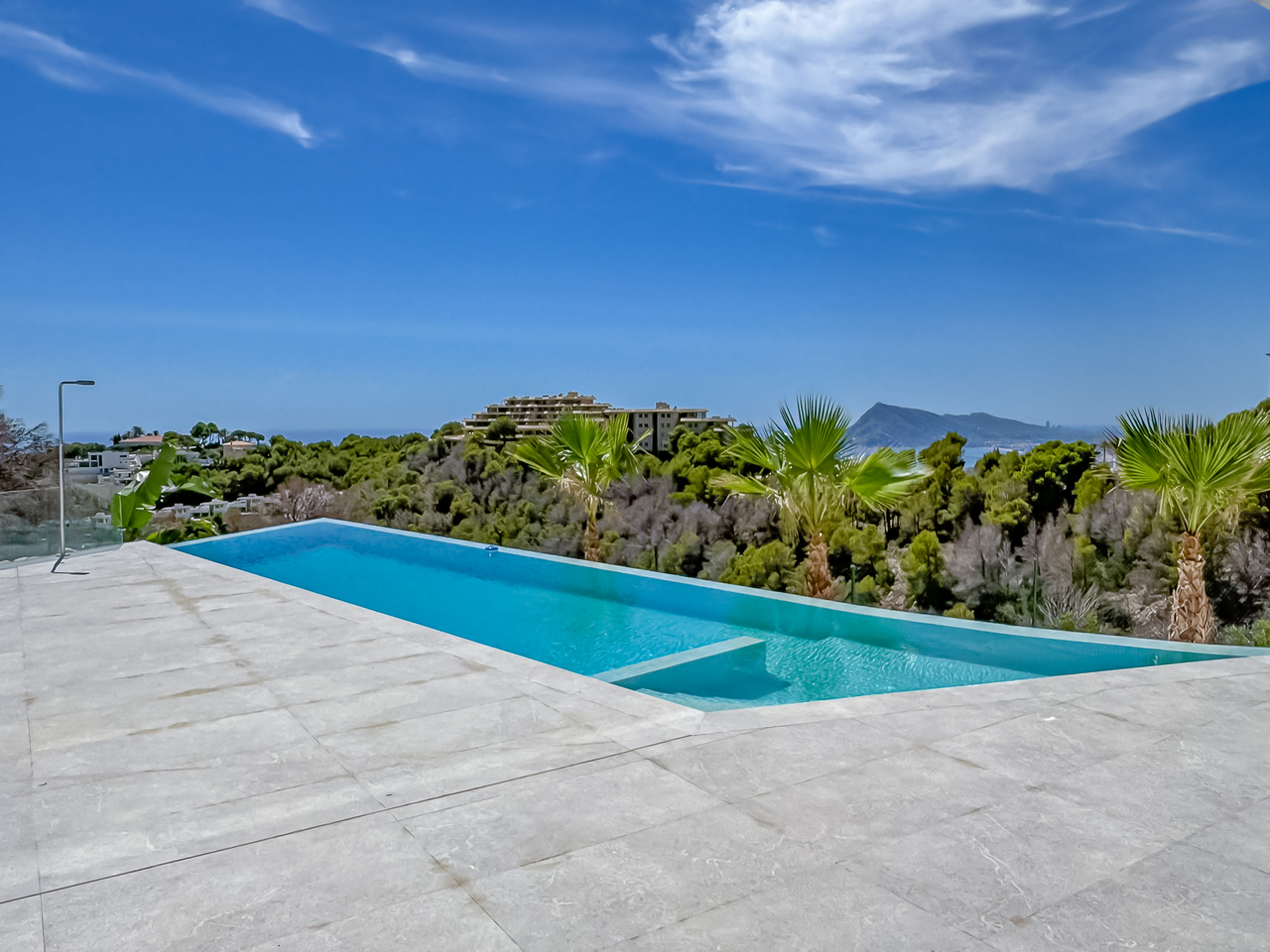 2165: Villa  in Altea
