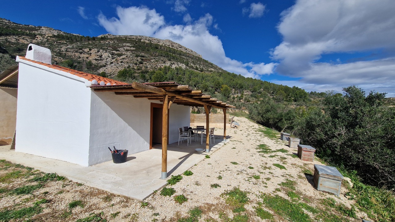 2203: Country House  in Jalon