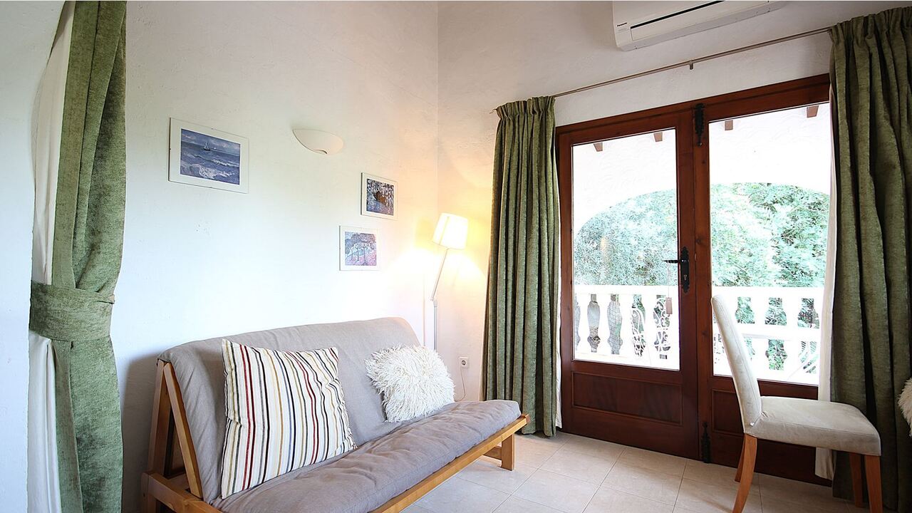 2298: Villa  in Orba