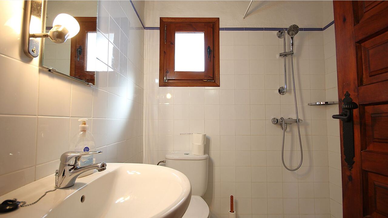 2298: Villa  in Orba