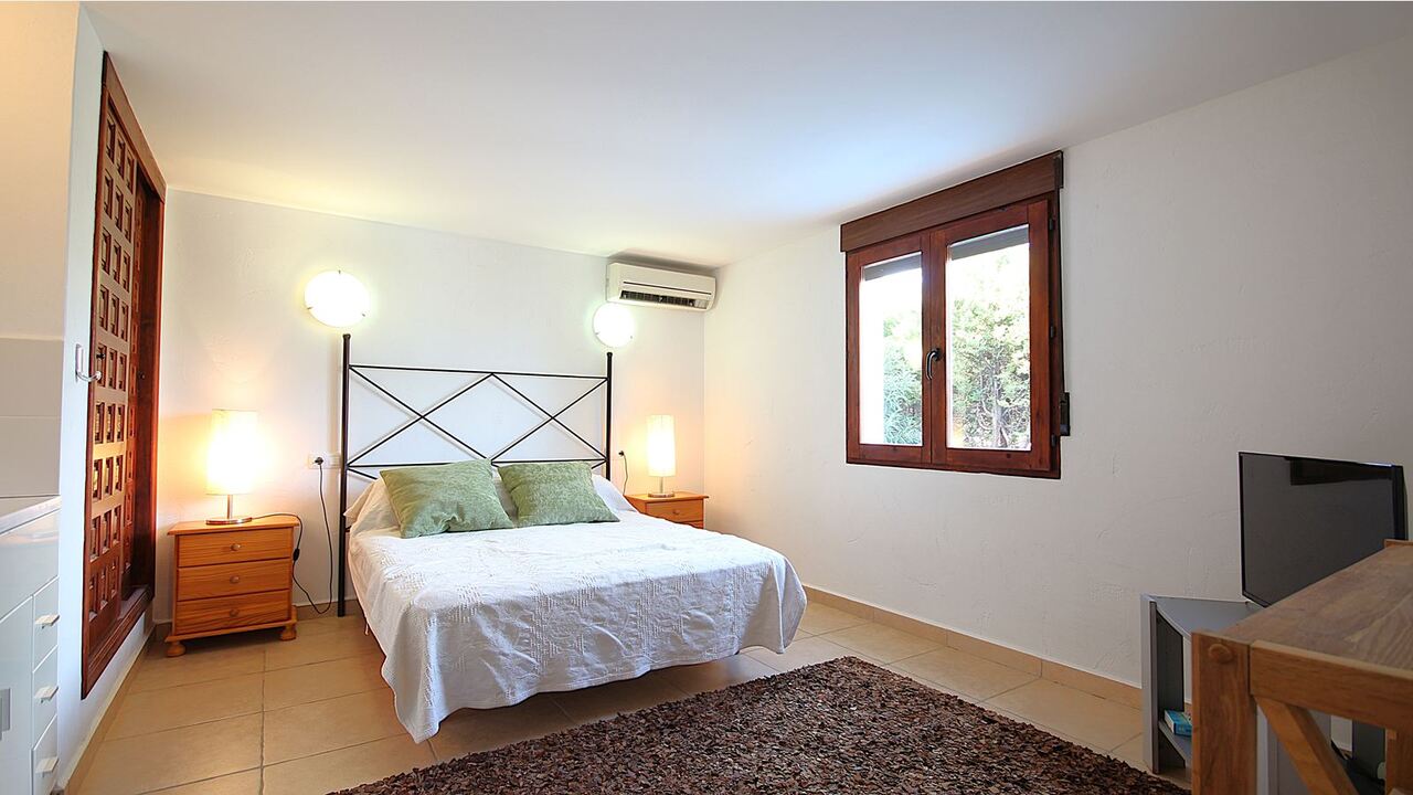 2298: Villa  in Orba