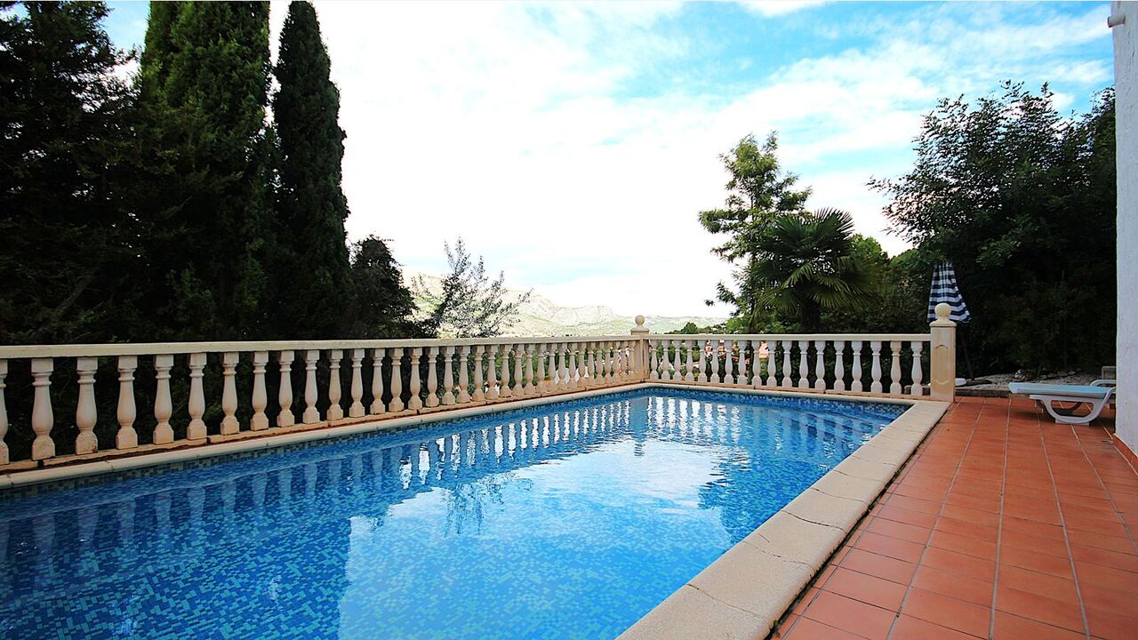 2298: Villa  in Orba