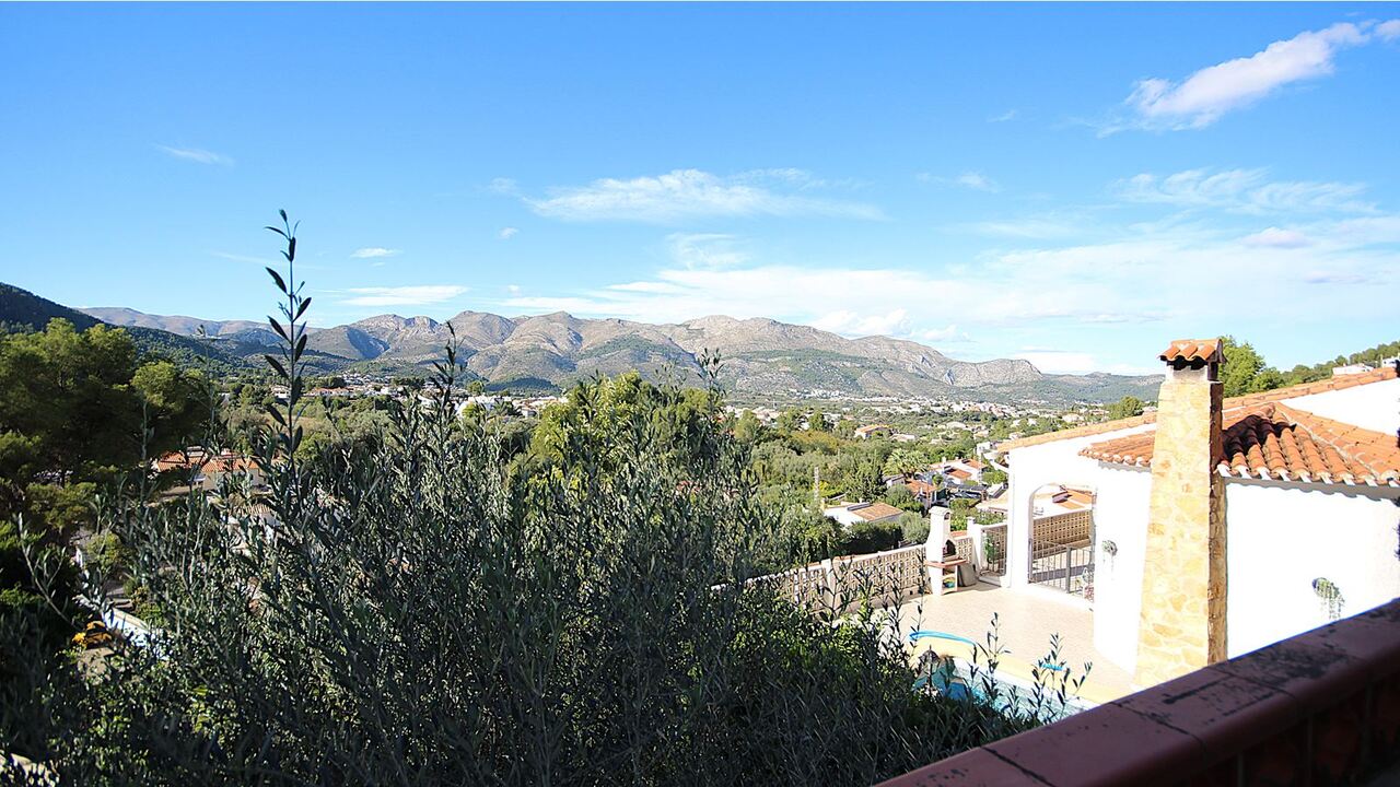 2298: Villa  in Orba