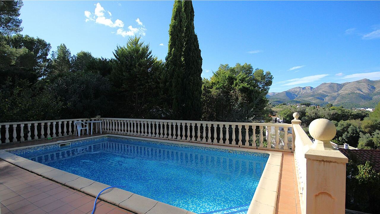 2298: Villa  in Orba