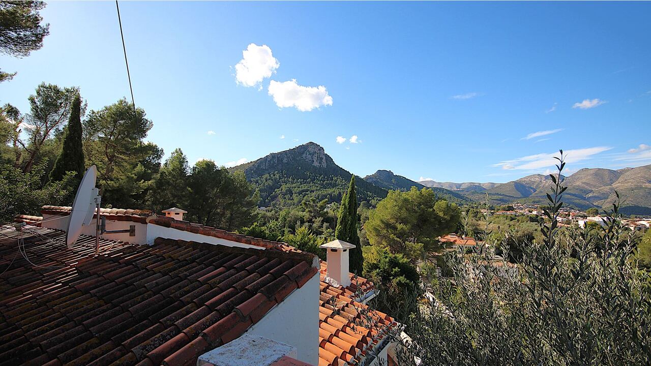 2298: Villa  in Orba