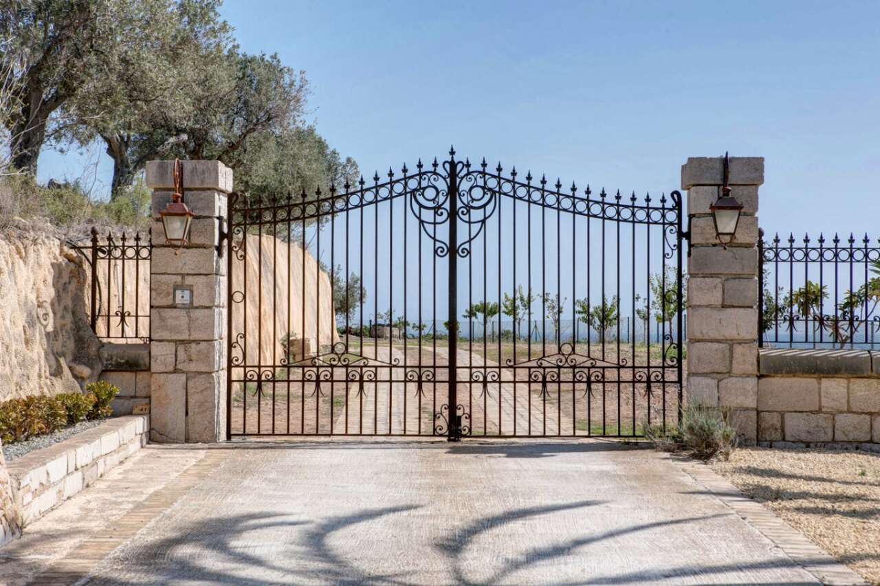 2312: Country House  in Moraira