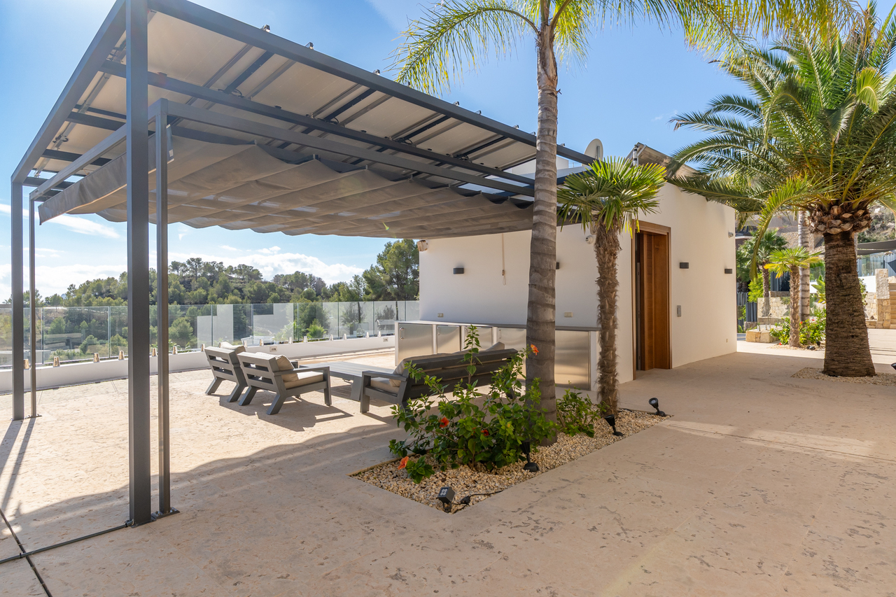 2328: Villa  in Benissa