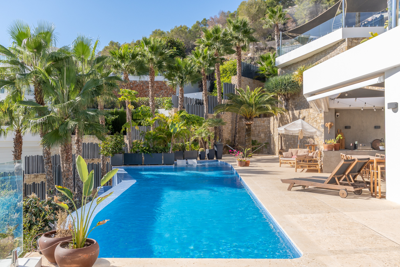 2328: Villa  in Benissa