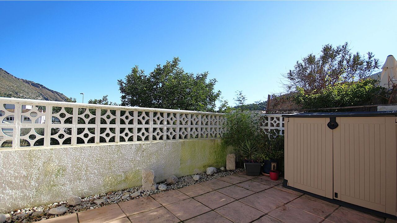 Town house for sale in Benigembla