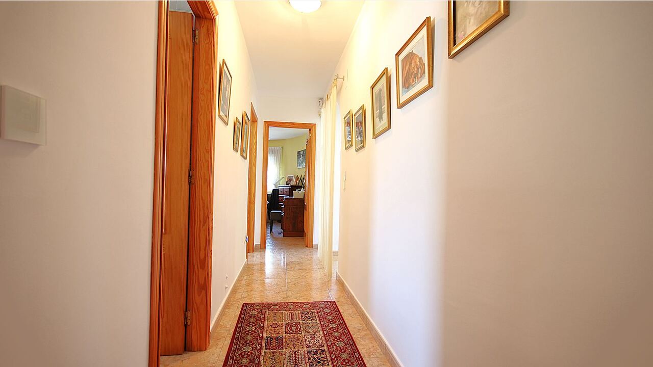 2372: Villa  in Orba