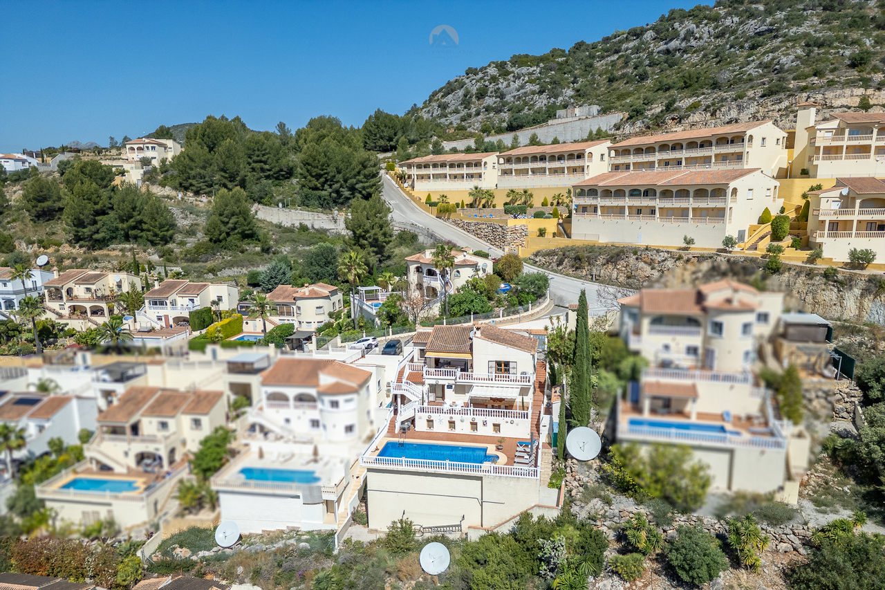 2366: Villa  in Jalon