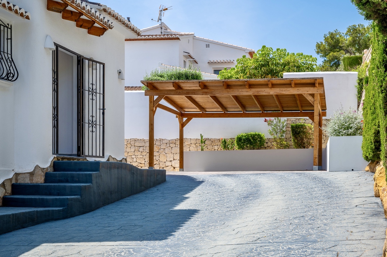 2387: Villa  in Moraira