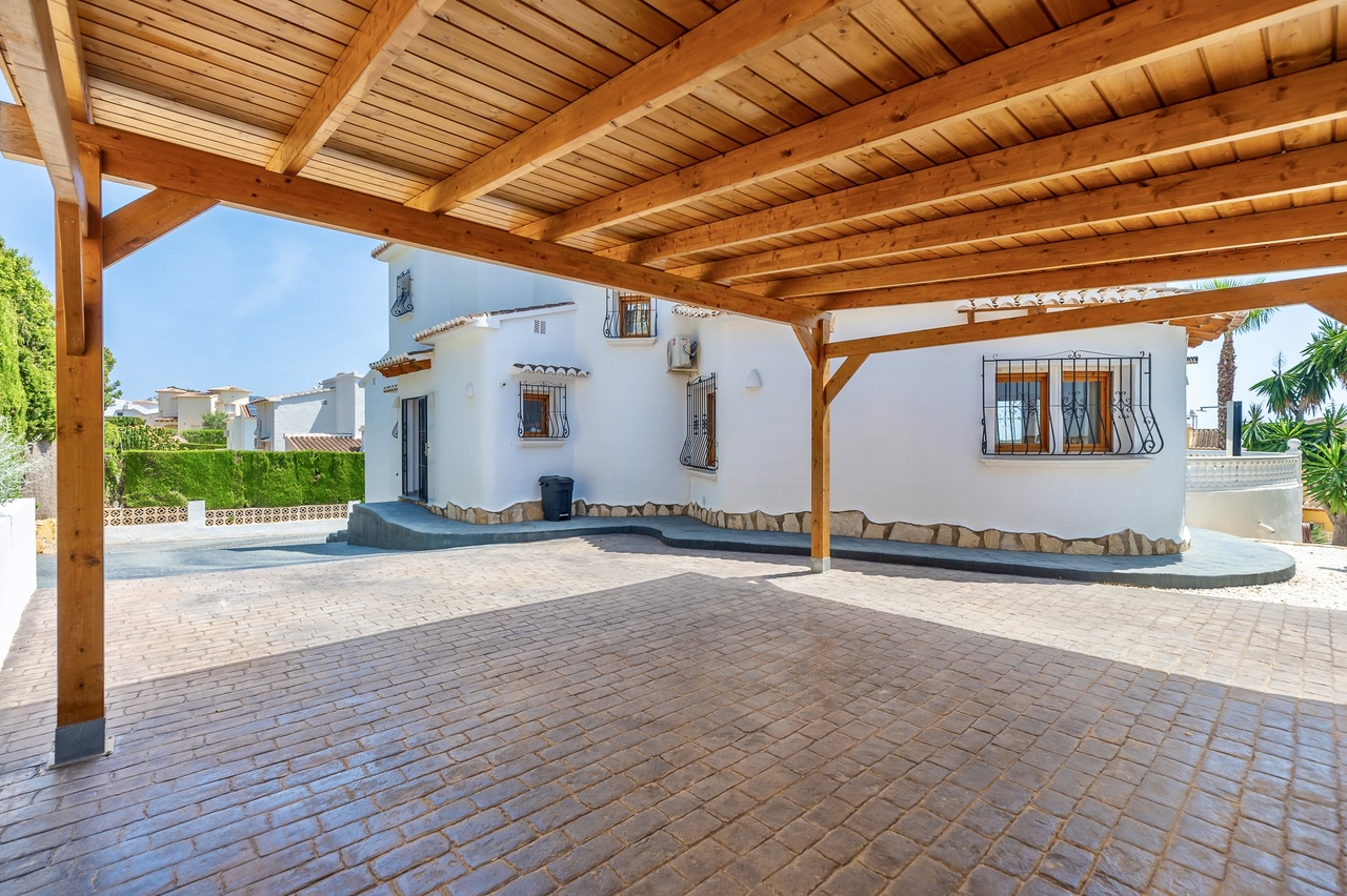 2387: Villa  in Moraira
