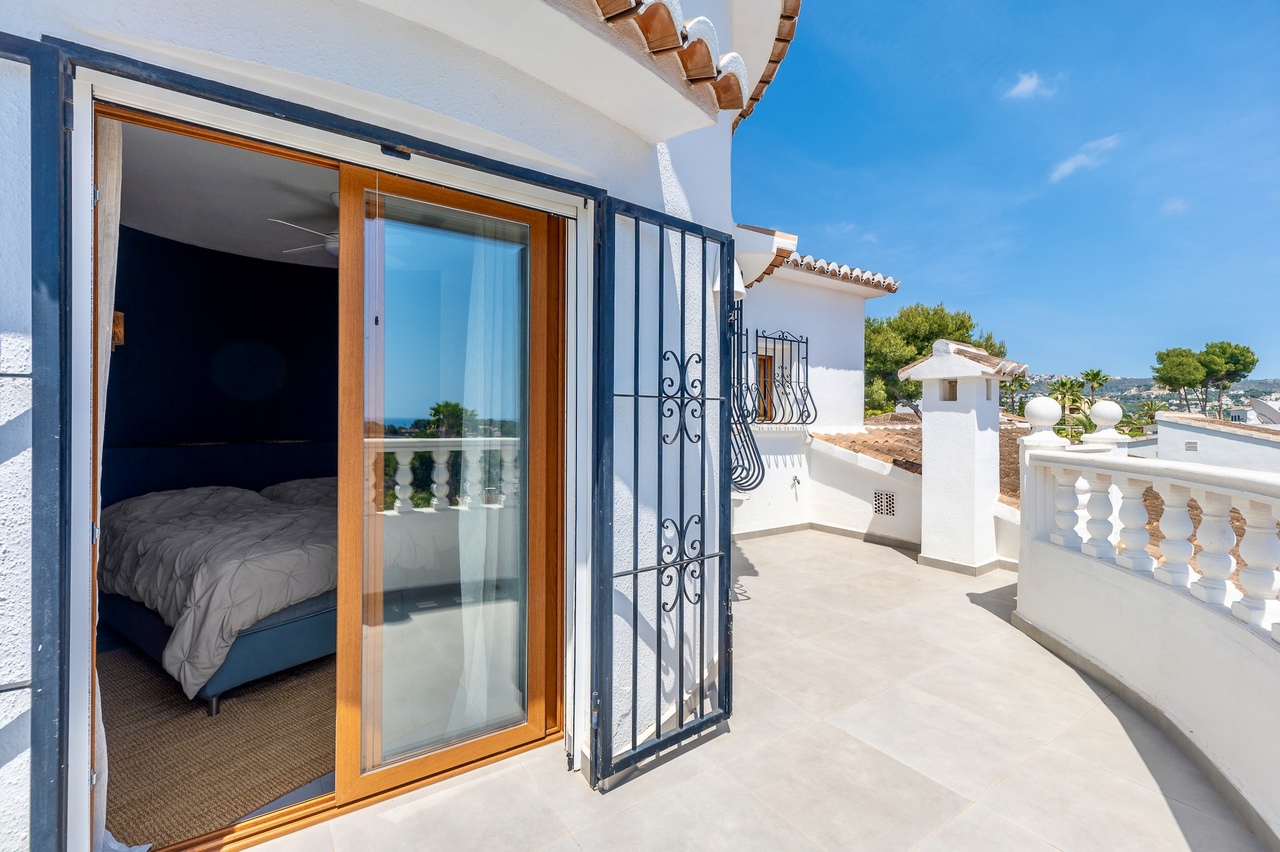 2387: Villa  in Moraira