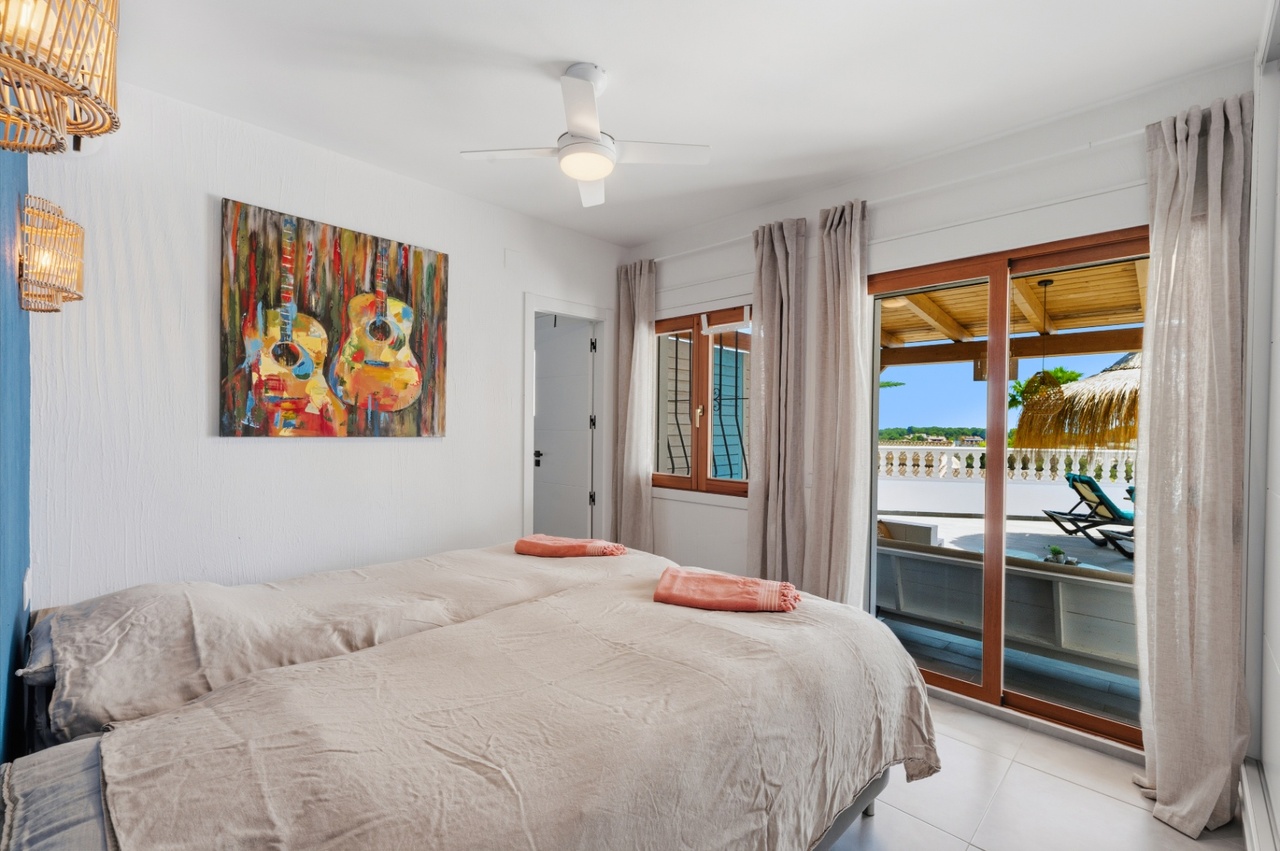 2387: Villa  in Moraira