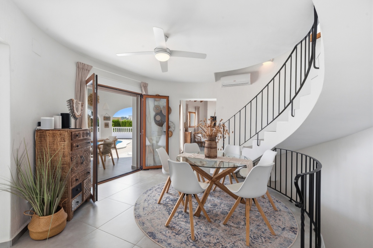 2387: Villa  in Moraira