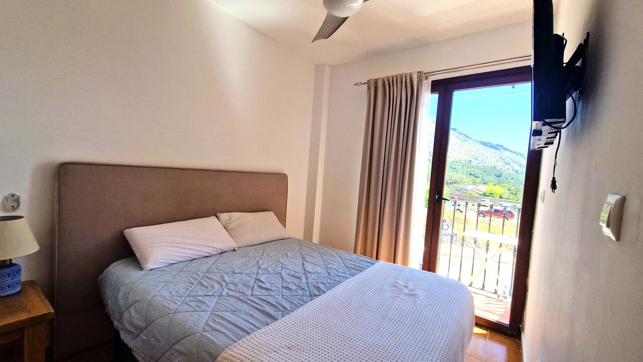 Town house for sale in Benigembla