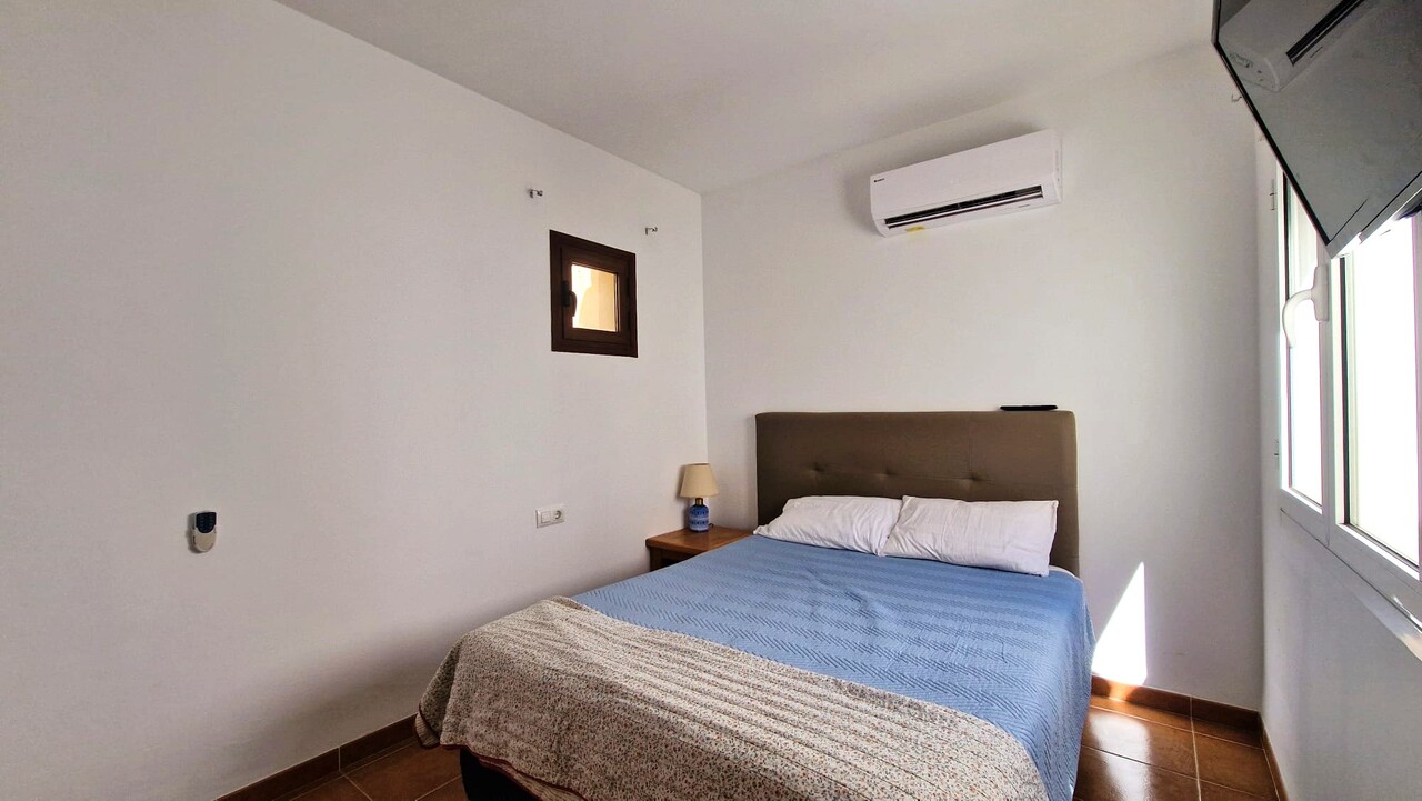 Town house for sale in Benigembla
