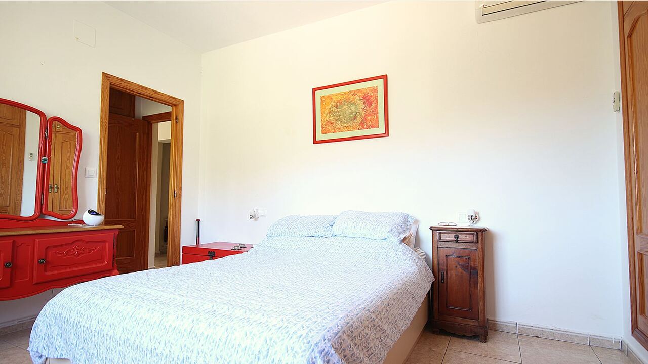 2368: Villa  in Alcalali