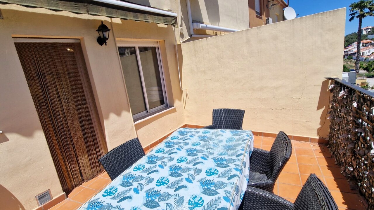 2369: Town House  in Orba