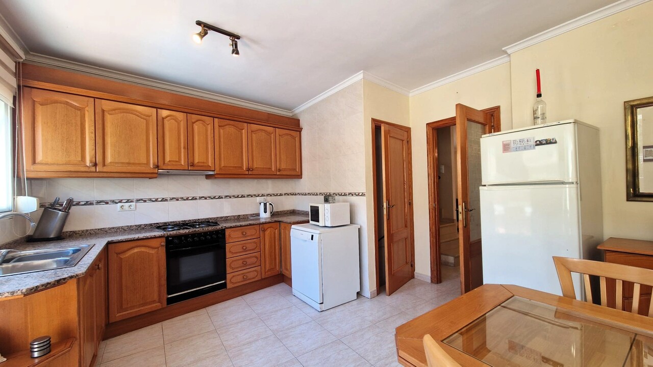 2369: Town House  in Orba