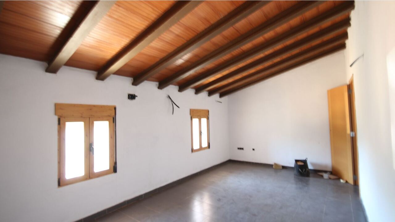 2391: Country House  in Lliber