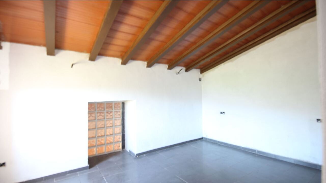 2391: Country House  in Lliber