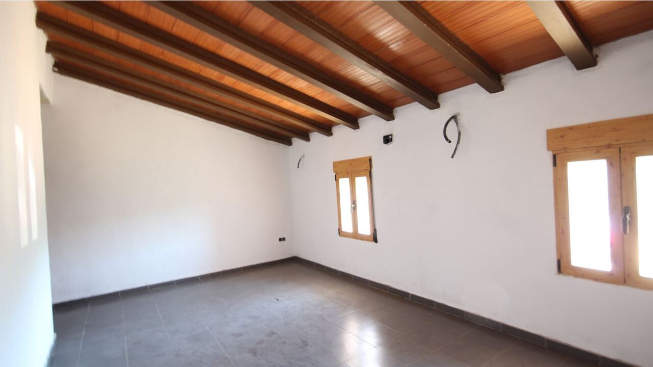 2391: Country House  in Lliber