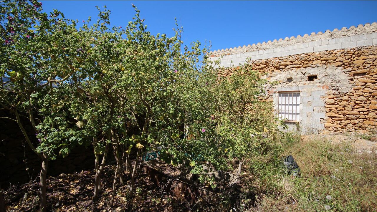 2391: Country House  in Lliber