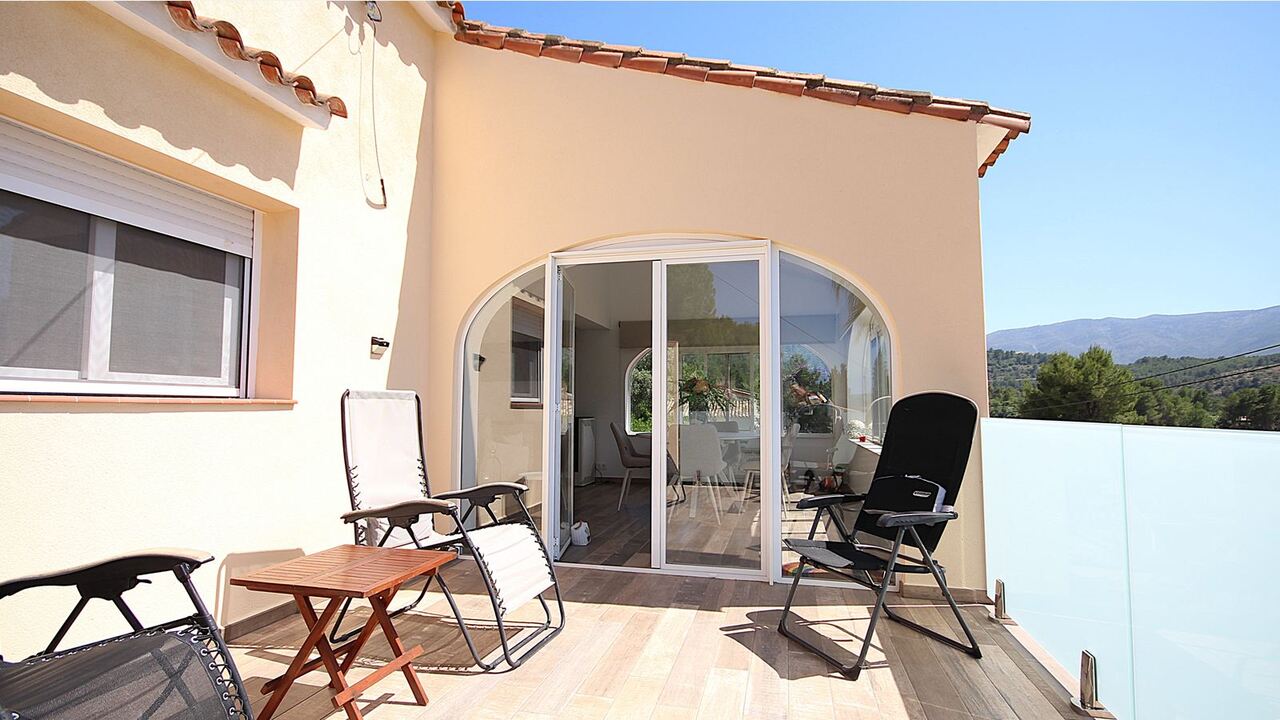 2394: Villa  in Orba
