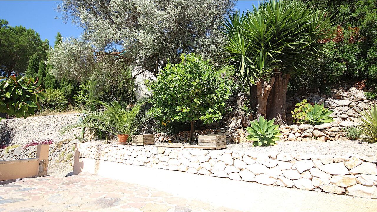 2394: Villa  in Orba