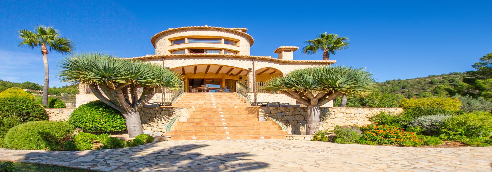 Finca in Jalon for sale in Alicante - Spanish Casa Properties