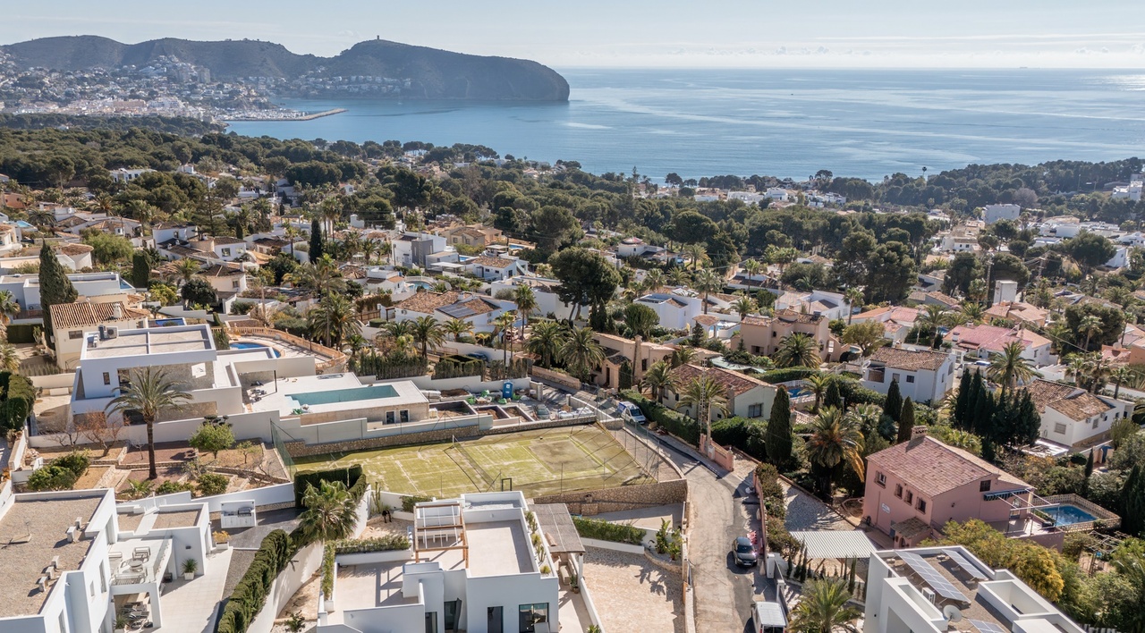 2395: Villa  in Moraira