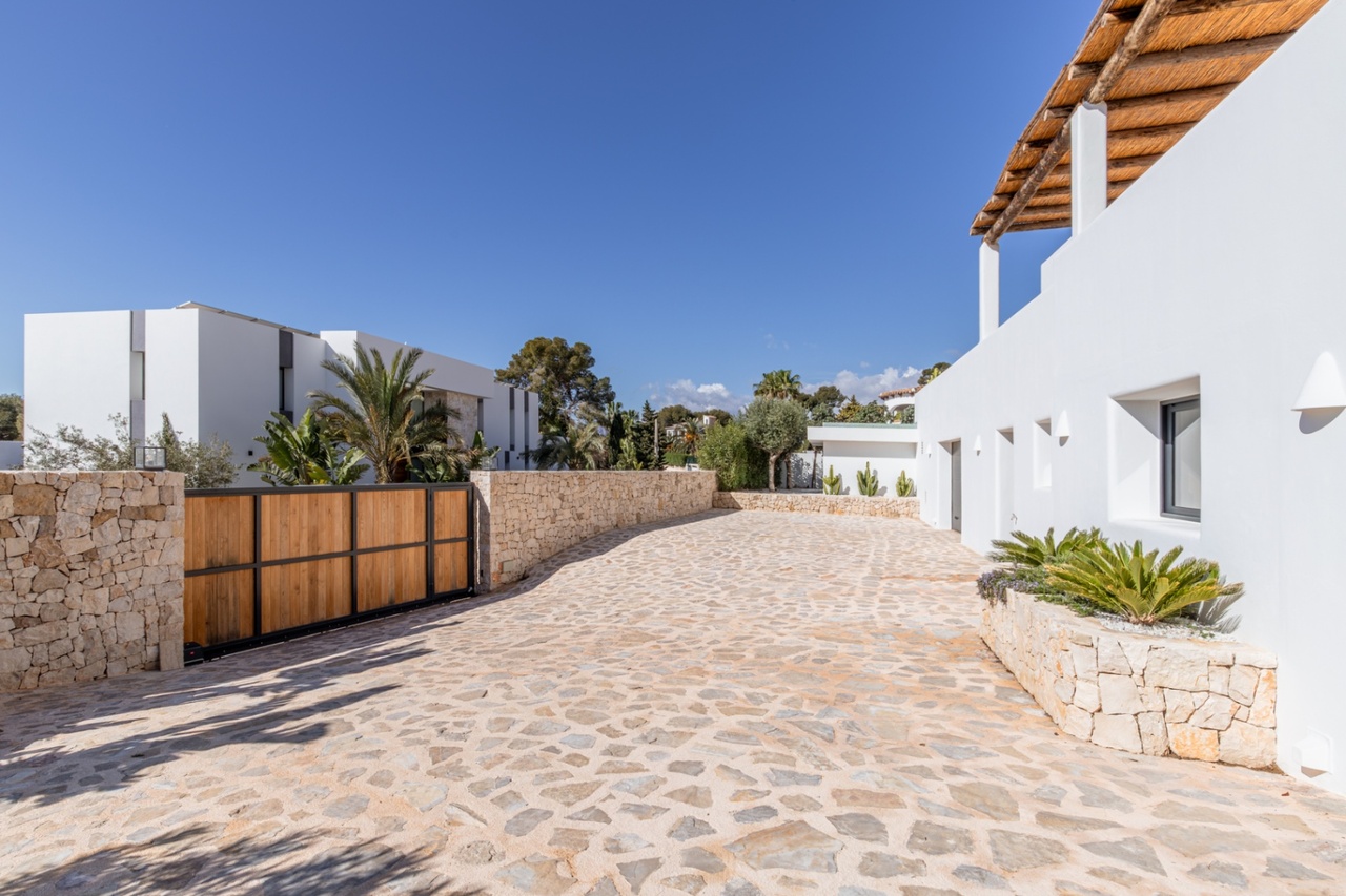 2395: Villa  in Moraira
