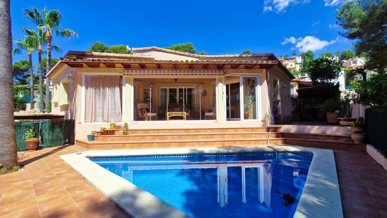 2396: Villa  in Alcalali