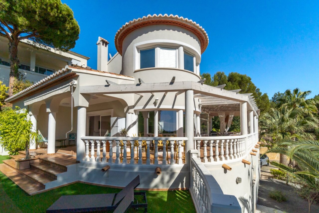 2402: Villa  in Altea