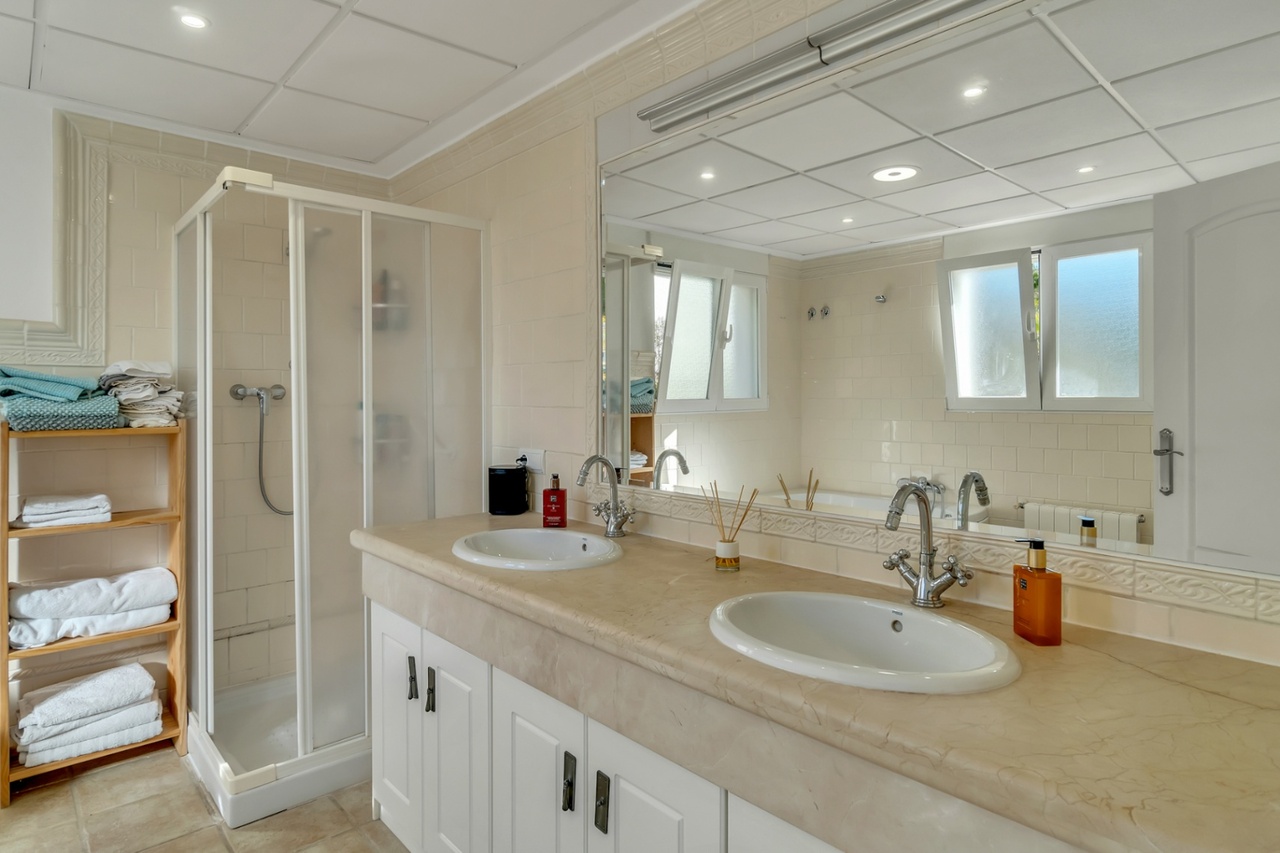 2402: Villa  in Altea