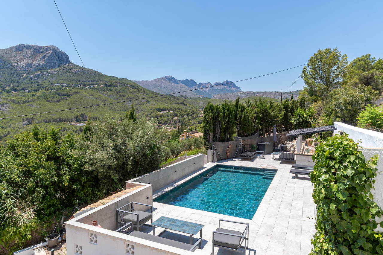 2404: Villa  in Benissa