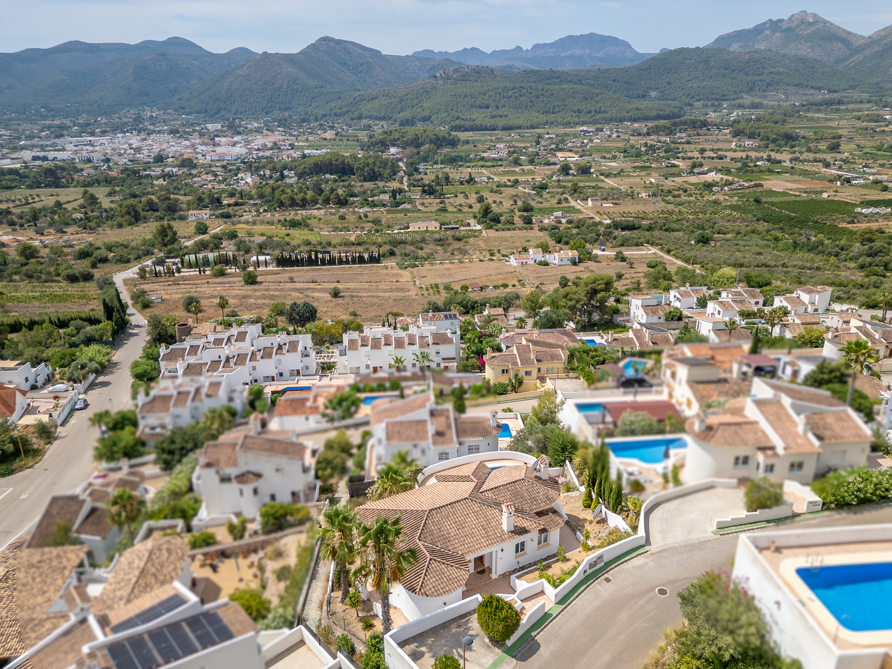 2405: Villa  in Jalon
