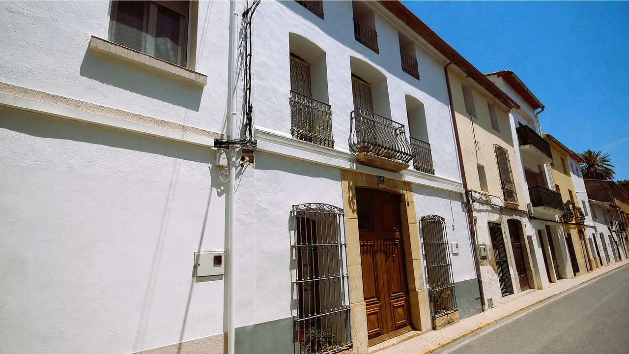 Town house for sale in Jalon