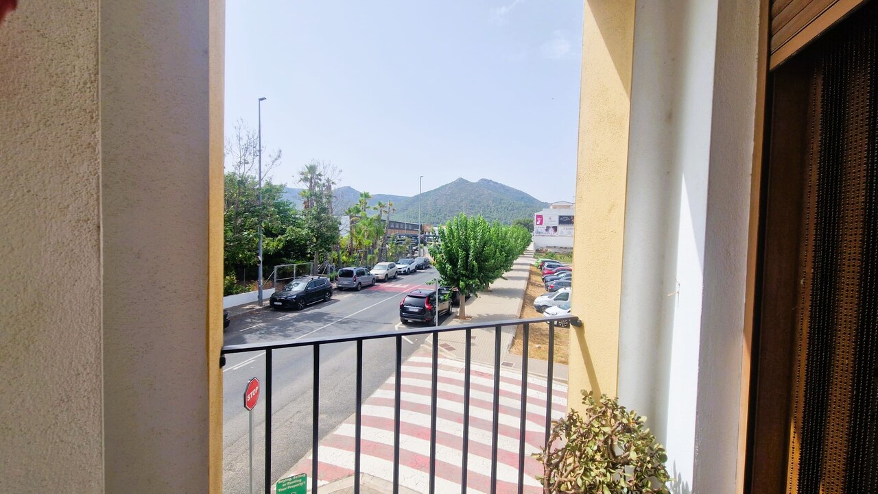 2410: Apartment  in Jalon