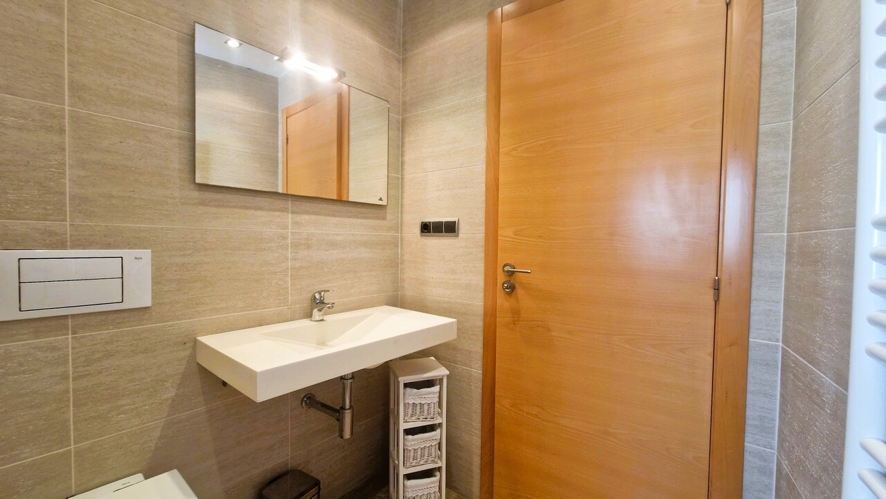 2410: Apartment  in Jalon