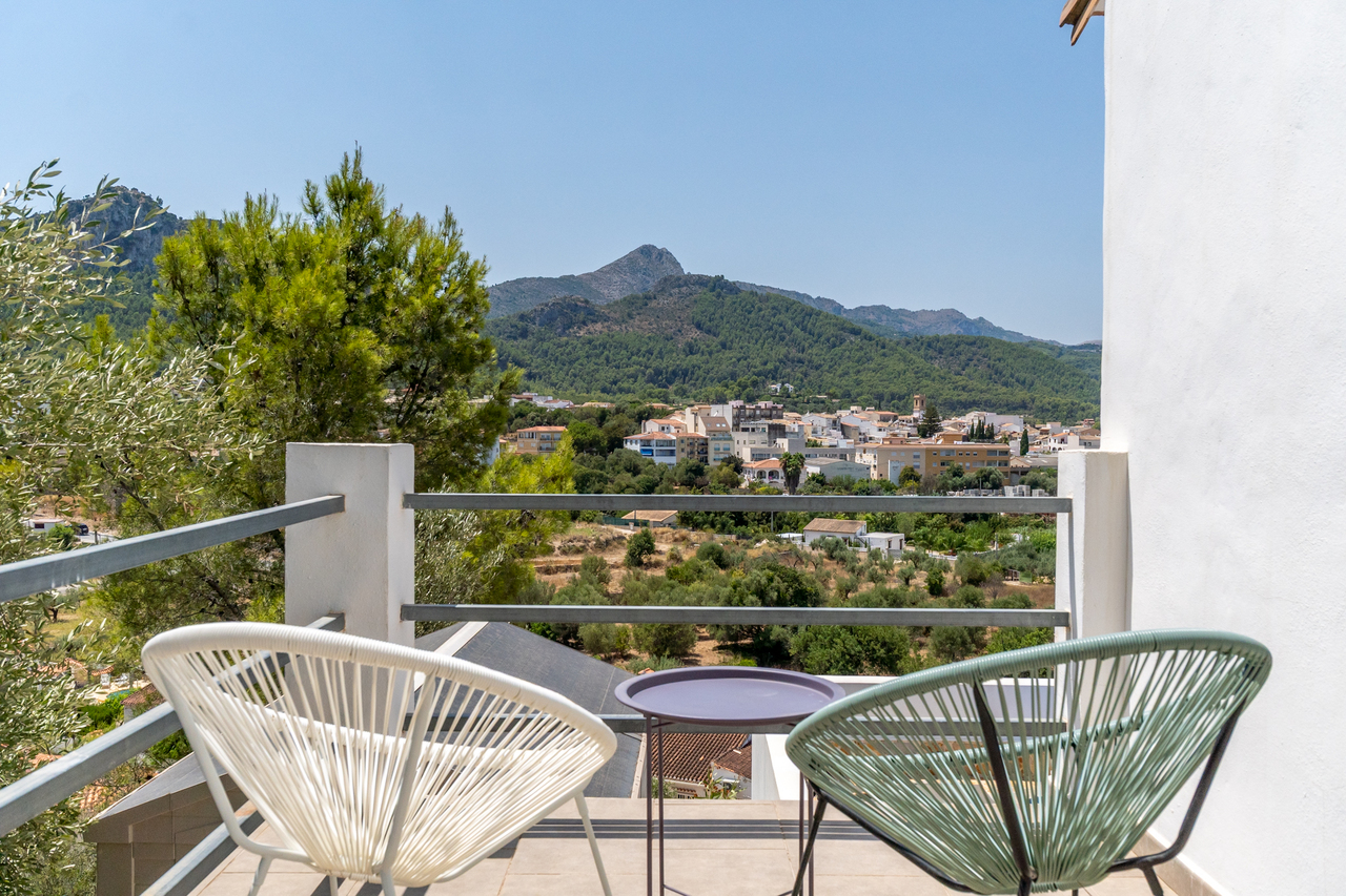 2413: Villa  in Orba