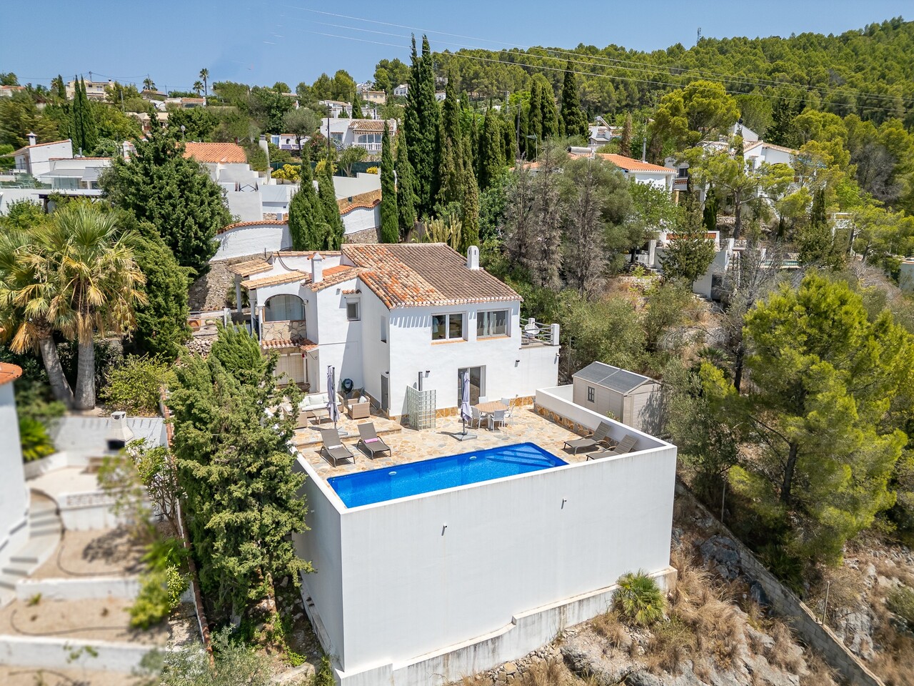 2413: Villa  in Orba