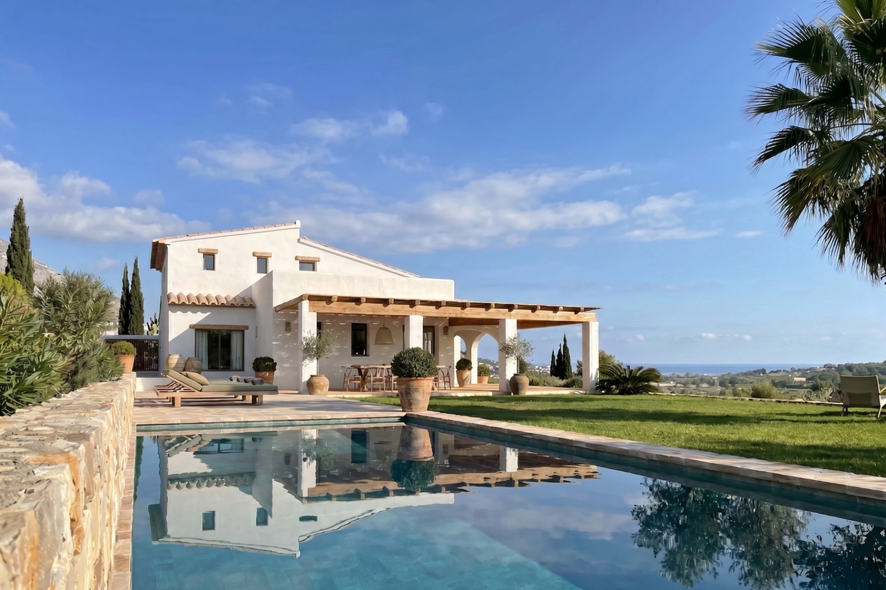 2414: Country House  in Moraira